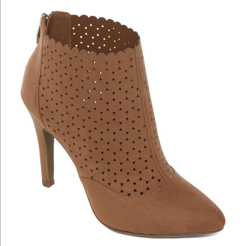 Liz Claiborne Serina Pump Zip Closed Toe Stiletto